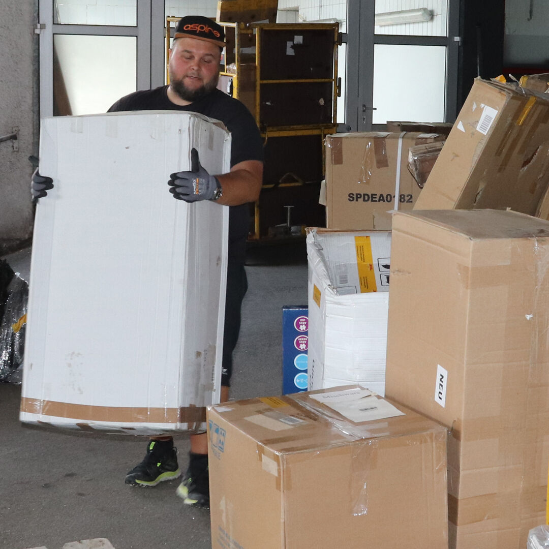 Anlieferung Erste Auktion Retouren Florian Anlieferung erste Auktion Retouren Florian